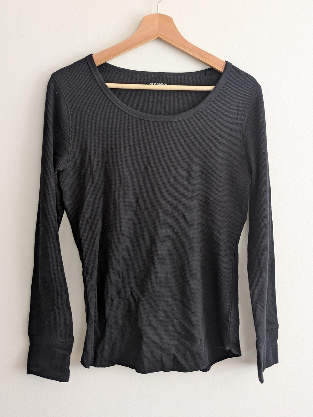 Old Navy Black Ribbed Scoop-Neck Long Sleeve Tee